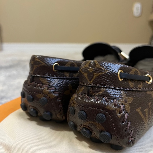 Louis Vuitton Leather Gloria Loafers - Size - Picture 16 of 16